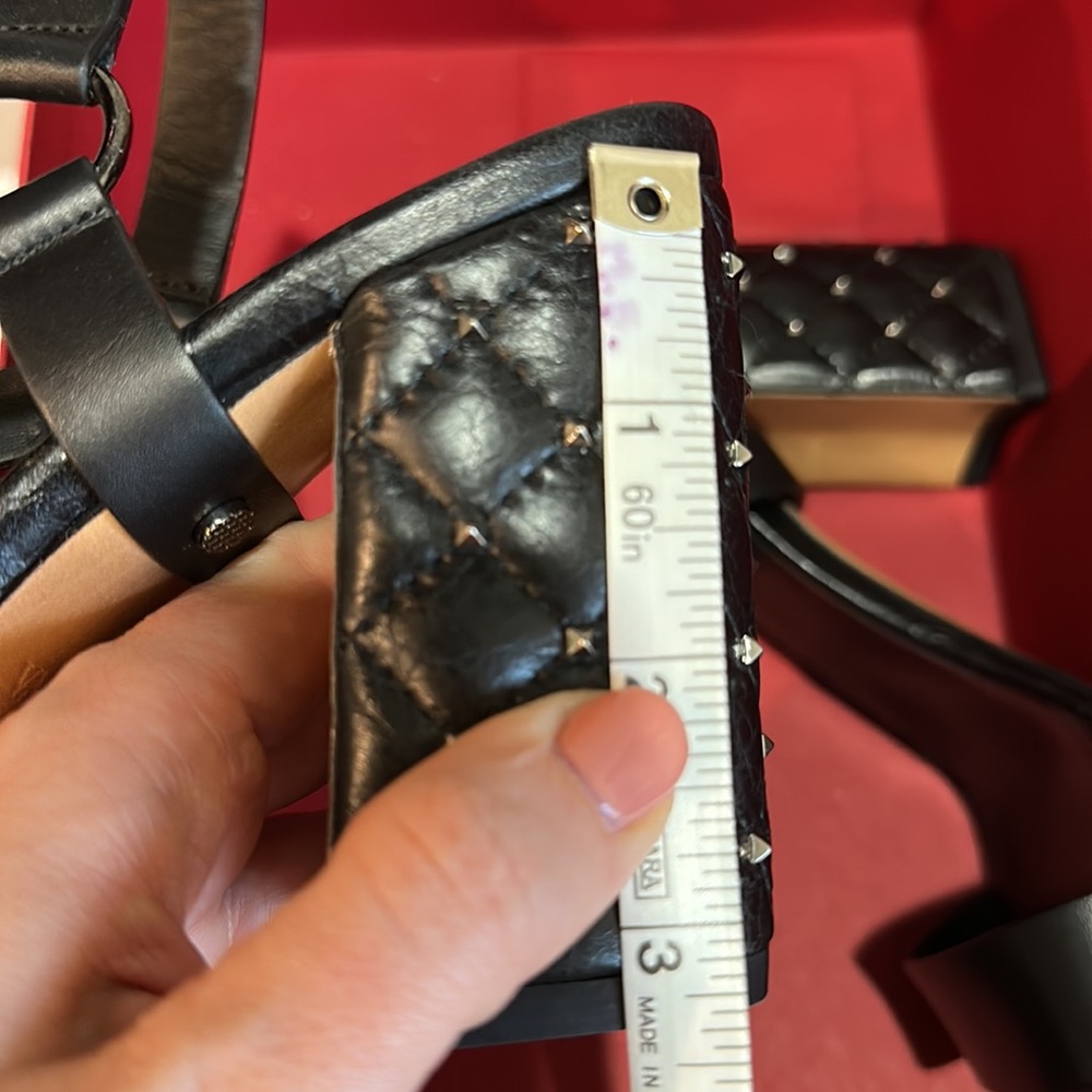 Valentino Rock stud sandals NWT size 36 silver chrome studs - Picture 9 of 9